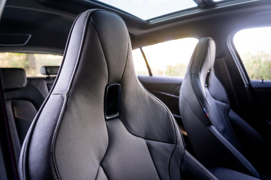 Интерьер BMW 120d M Sport xDrive (F40) 2019 года  (WW) (фото 33 из 40)
